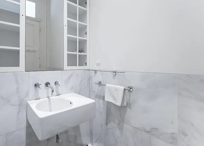 Guestready - Bright Near Bolhao Oporto